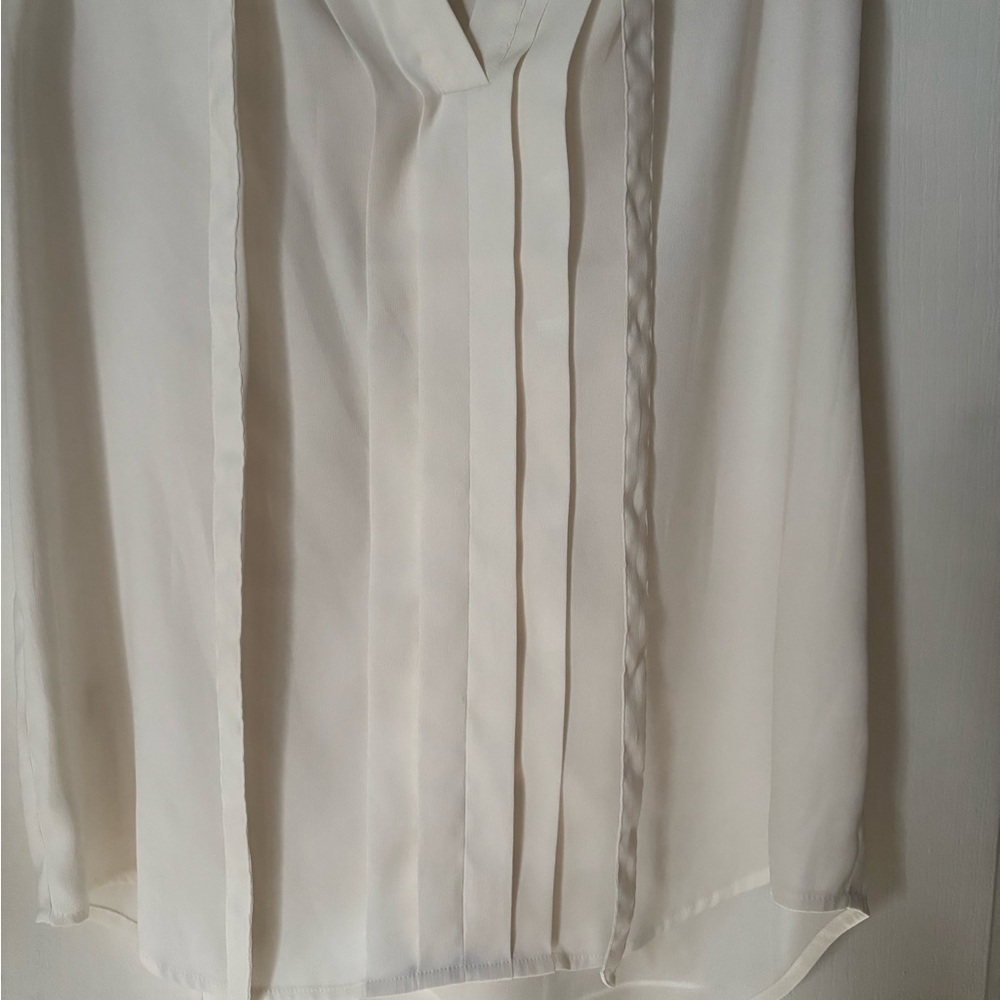 Ann Taylor White Blouse - Picture 3 of 7